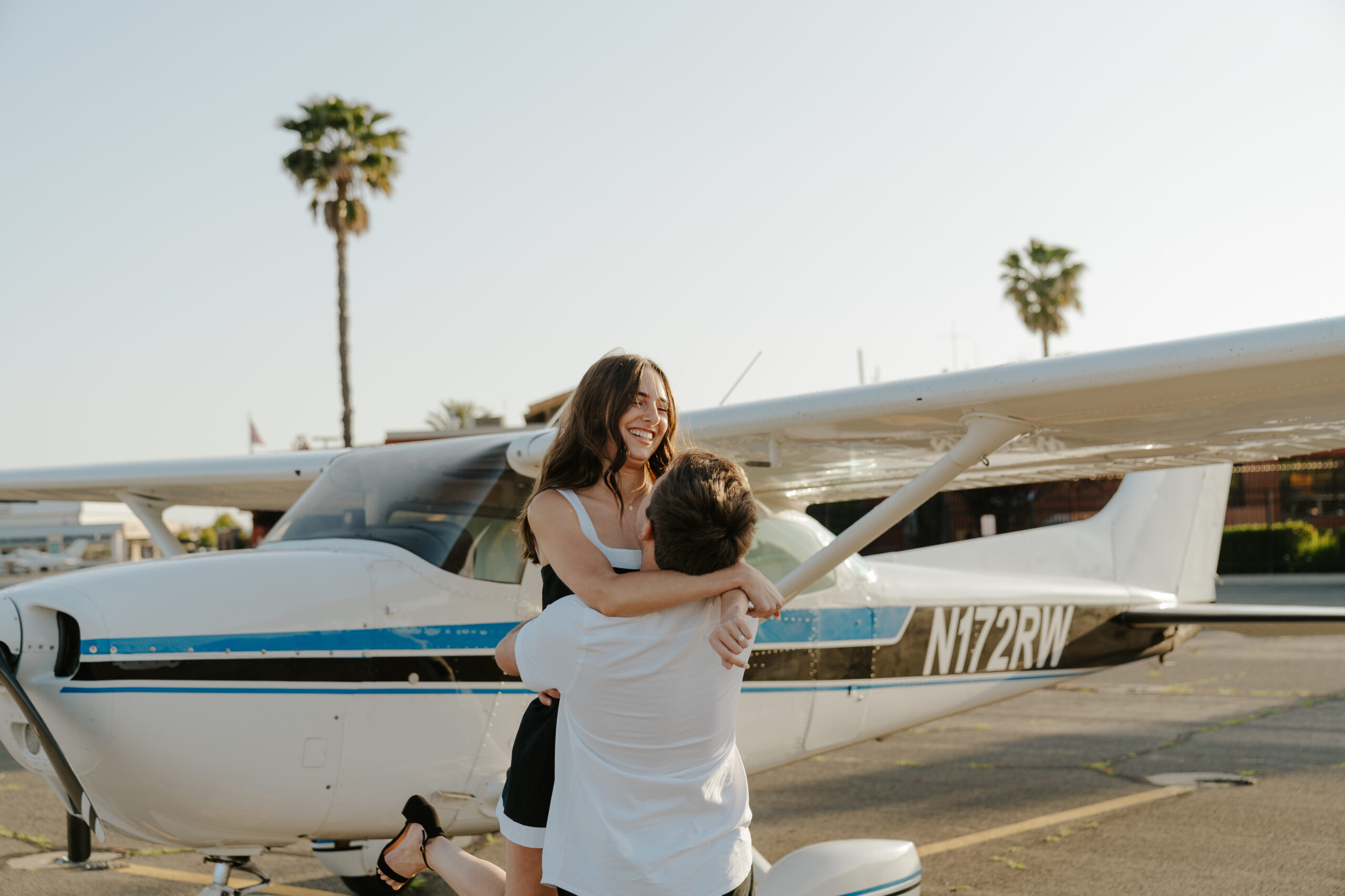 Airport engagement photos